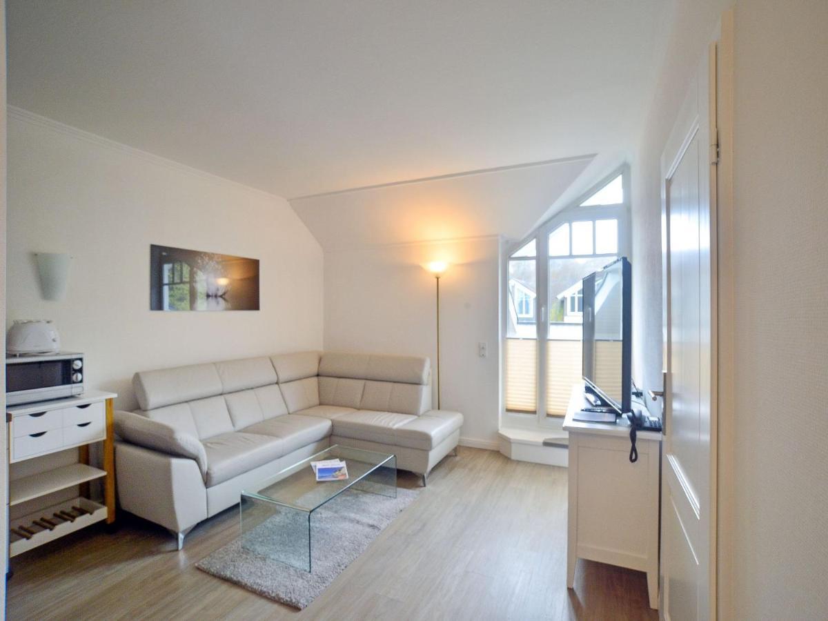 Komfortplus Mit 2 Schlafzimmern Und Balkon Im Dachgeschoss 171 Binz